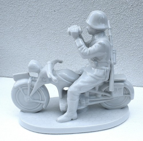 Porzellan figur militaria - porzellan,