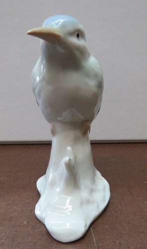 Porzellanfigur eisvogel im - porzellanfigur:,
