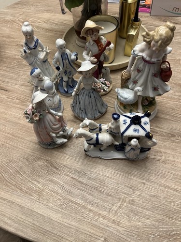 Porzellanfiguren set junge - -,