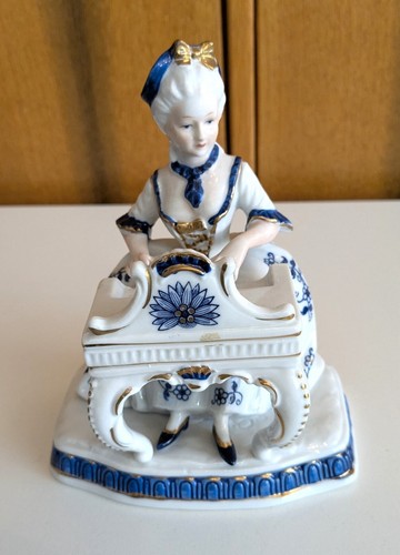 Porzellanfigur dame piano - dame, am