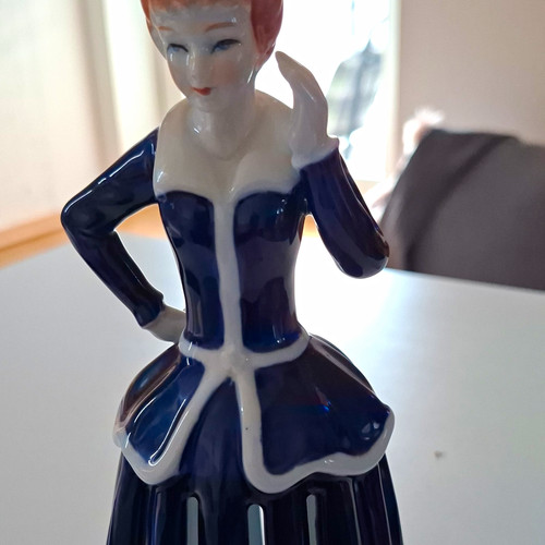 Porzellanfigur damenfigur frau - damenfigur,