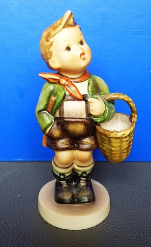 Porzellan figur junge mit - porzellan,