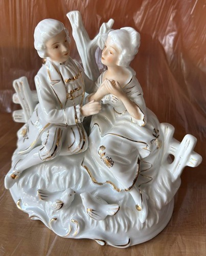Schöne porzellanfigur rokoko - porzellanfigur,