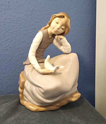 Nao porzellanfigur mädchen - nao,